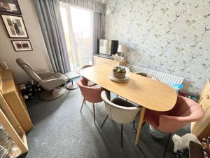 Dining Room - click for photo gallery